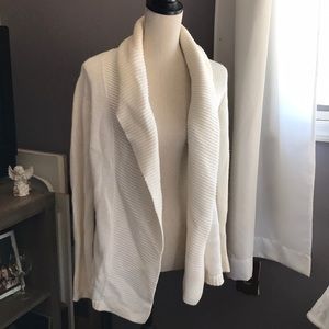 Long Sleeved Cardigan in Cream